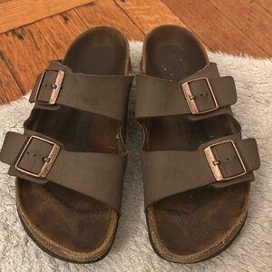Leather Birkenstock Arizonas